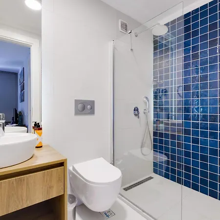 Apartmán With Balcony Shared Pool 5 Min To Beach